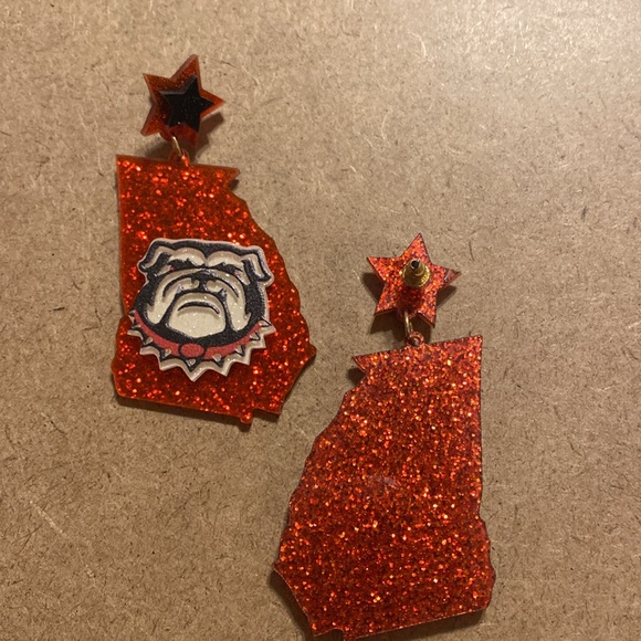 One of a Kind UGA (University of Georgia) Black and Red Bulldog Dangle Earrings - Picture 6 of 6